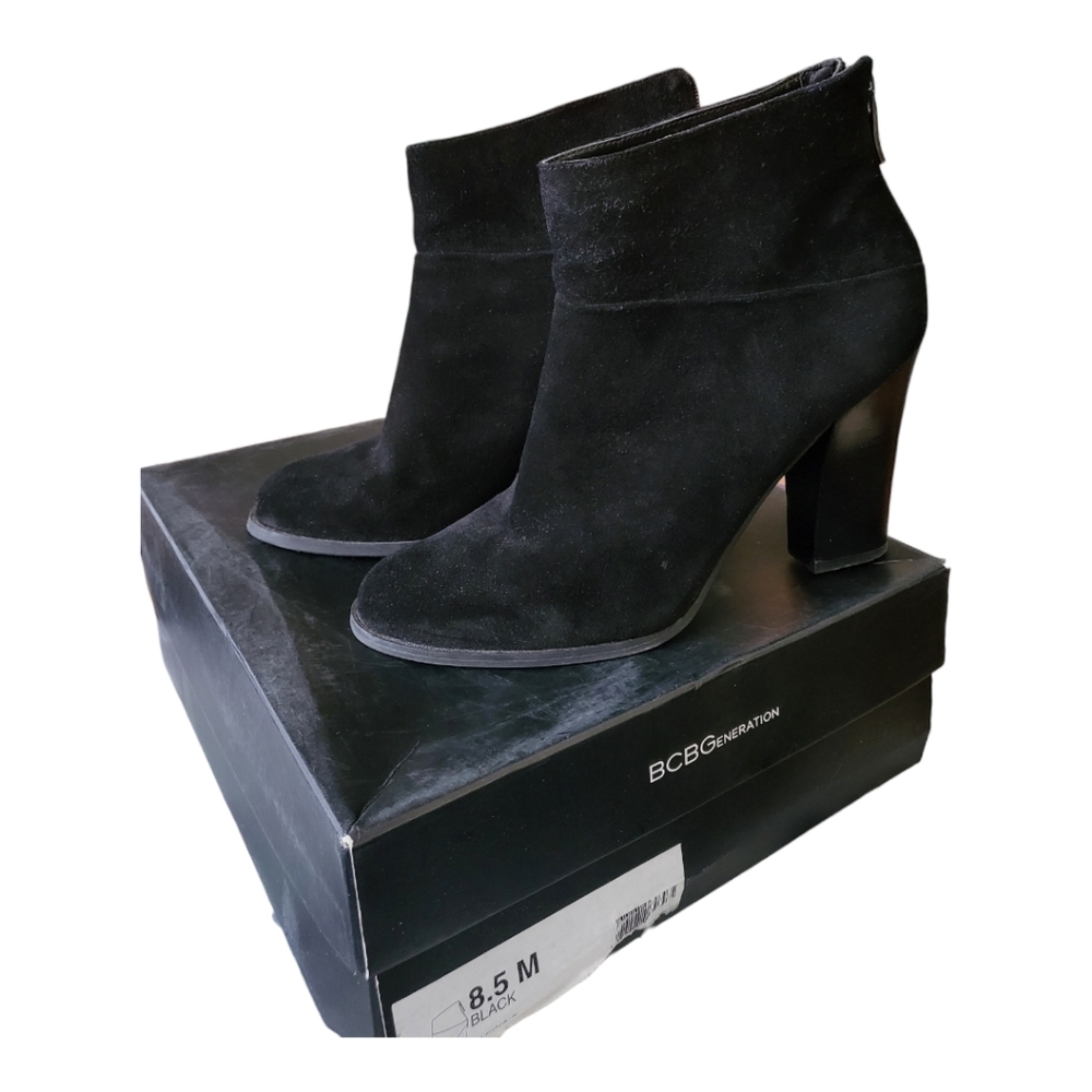 BCBGeneration black suede bootie Womens Size 8.5